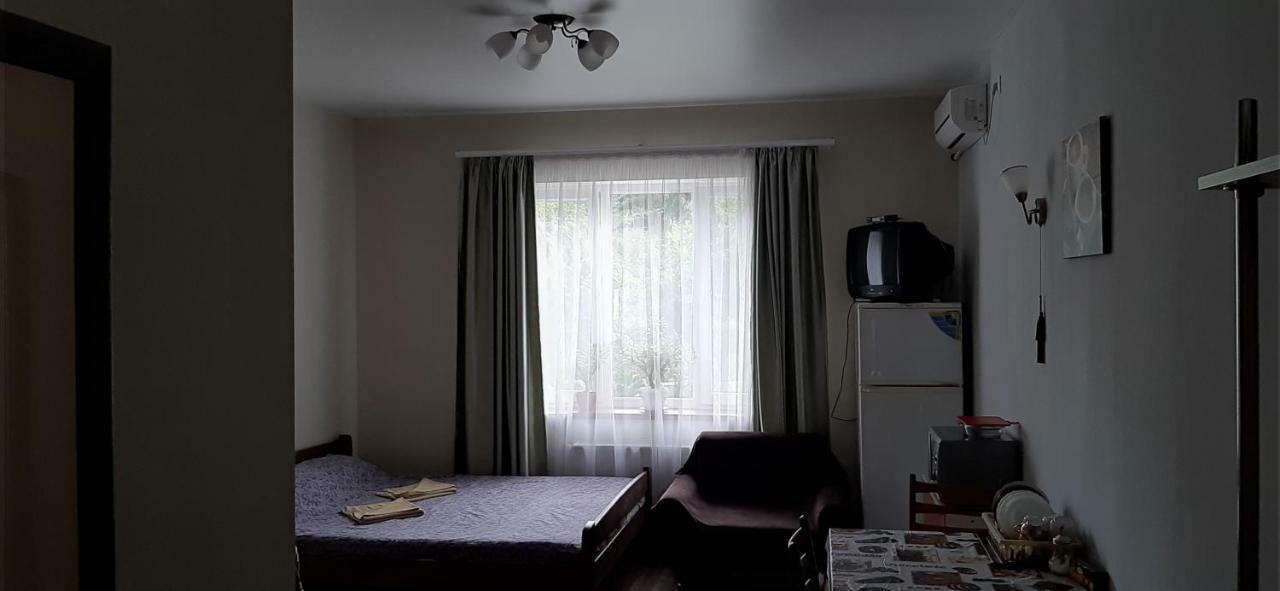 Звёздный Hotel Odesa Exterior photo